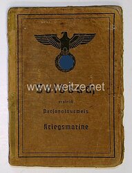 Soldbuch für den späteren Oberfähnrich und Träger des Spanienkreuz in Bronze, bei Kriegsende bei der Marine Stabskompanie /Berlin 