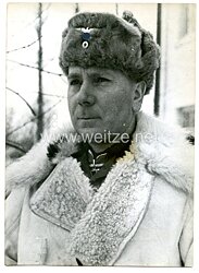 Wehrmacht Pressefoto: General der Panzertruppen Walter Nehring wurde vom Führer mit dem Eichenlaub zum Ritterkreuz des Eisernen Kreuzes ausgezeichnet