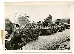 Wehrmacht Pressefoto: Belgische Tanks werden übergeben