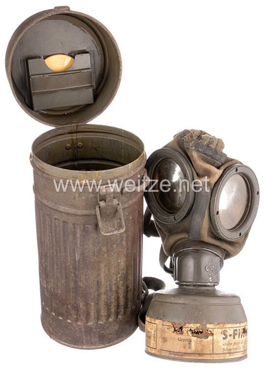 Luftschutz Gasmaske M30 und Tornister