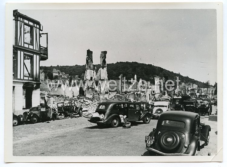 Wehrmacht Pressefoto: Zerstörung im Ort Candebec (vermutlich Caudebec Frankreich)
